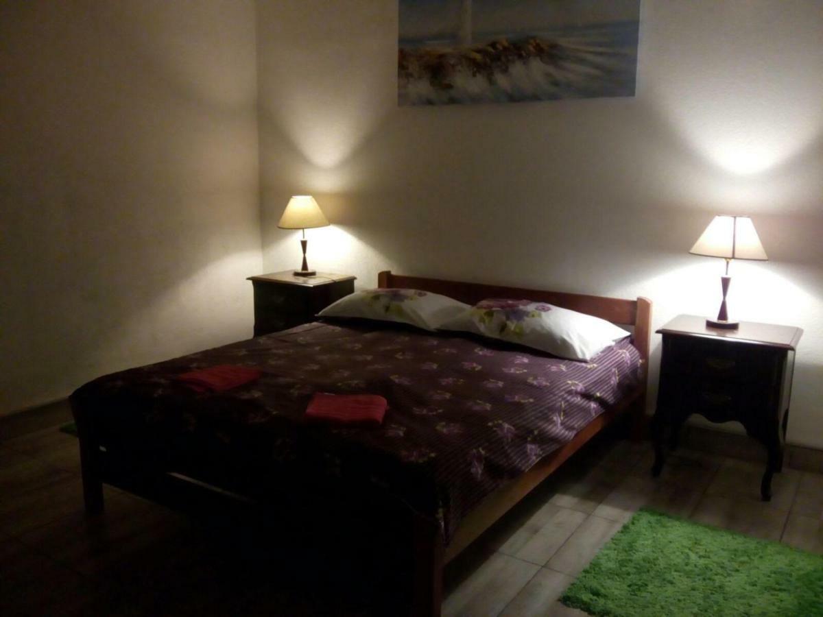 Apartman Teuta Zagreb Exterior photo